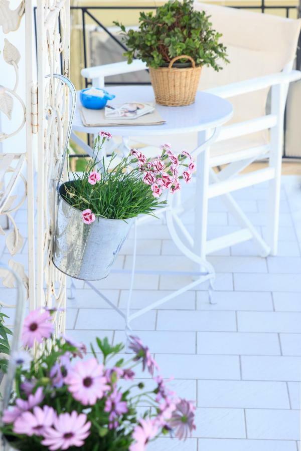 Agora Apartment لايميناس المظهر الخارجي الصورة